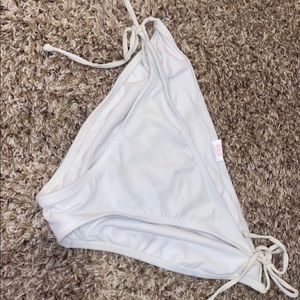 White bikini bottoms with side ties